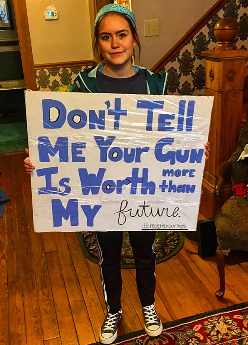 Sign of protest 100dpi_6x8_4c_5187 copy